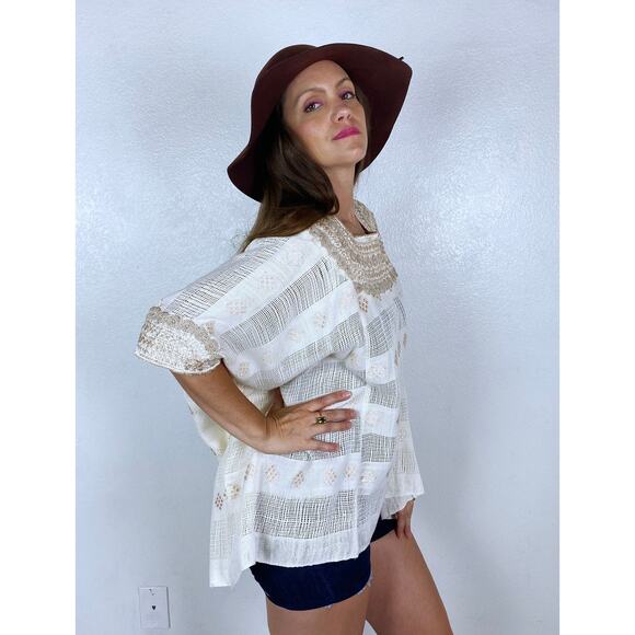 vintage 70s Cream OAXACAN Mexican Heavy EMBROIDERED CAPE top os cut out handmade - Picture 4 of 10